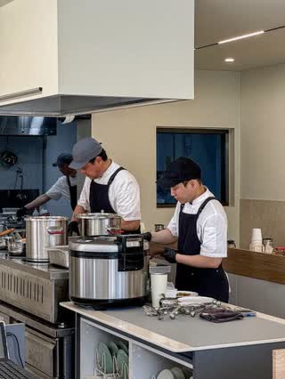 매장 홀 좌석 전경